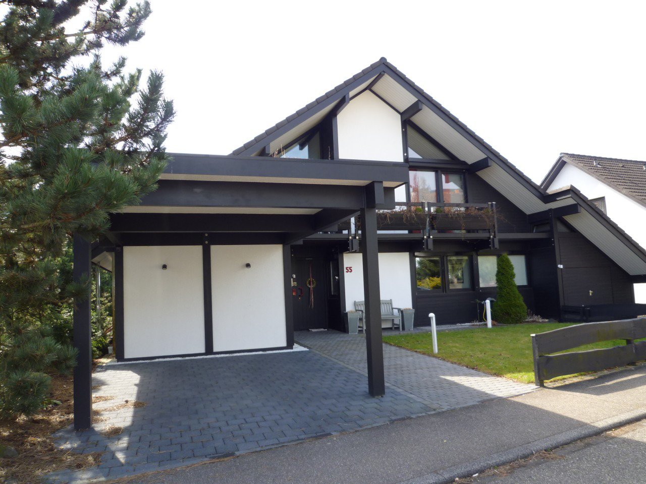 Foto Einfamilienhaus in H�hr-Grenzhausen