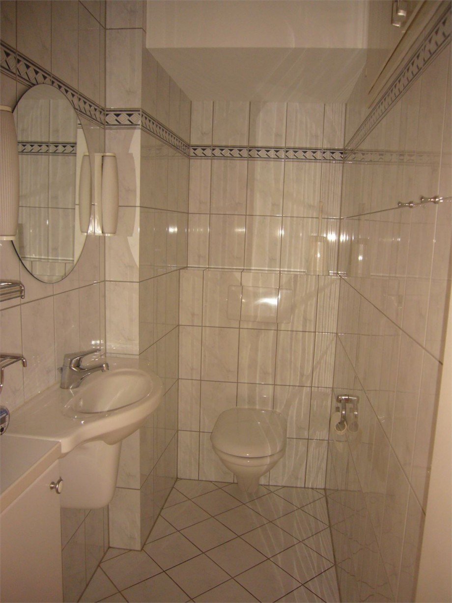 001 G�ste-WC Etagenwohnung Koblenz