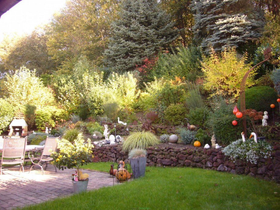 P1240026 Garten1 Einfamilienhaus Bassenheim