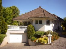 P1240263 Exklusives Einfamilienhaus mit gro�em Grundst�ck in Koblenz-Arenberg
