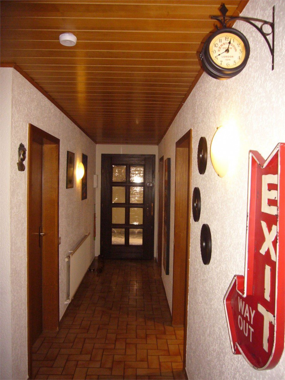 055 Eingangsbereich UG Zweifamilienhaus Nievern