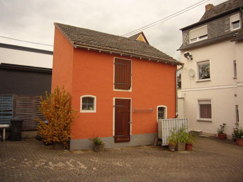 058 Nebengeb�ude Mehrfamilienhaus Rhens