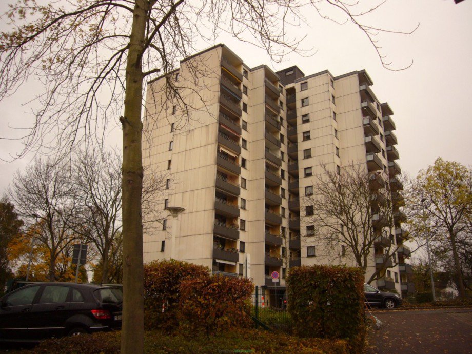 P1240121 Seitenansicht2 Etagenwohnung Andernach