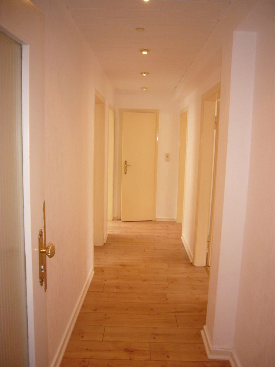 010 Flur Etagenwohnung Bad Ems