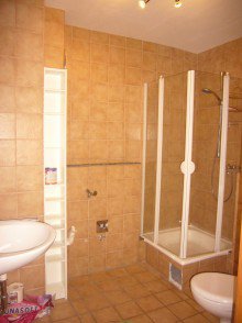 015 Bad Solide Eigentumswohnung in Koblenz-R�benach