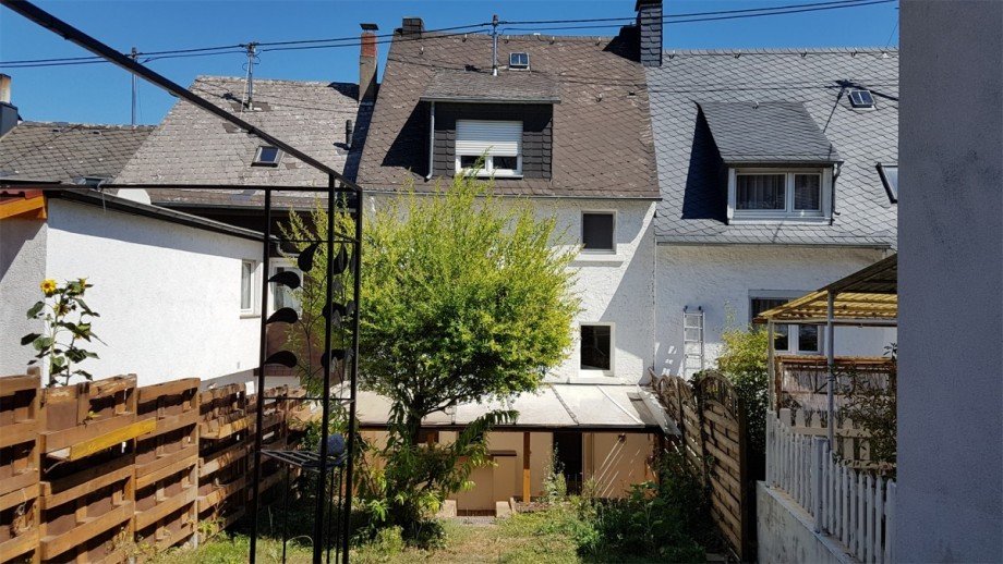 R�ckansicht2 Reihenmittelhaus Rhens