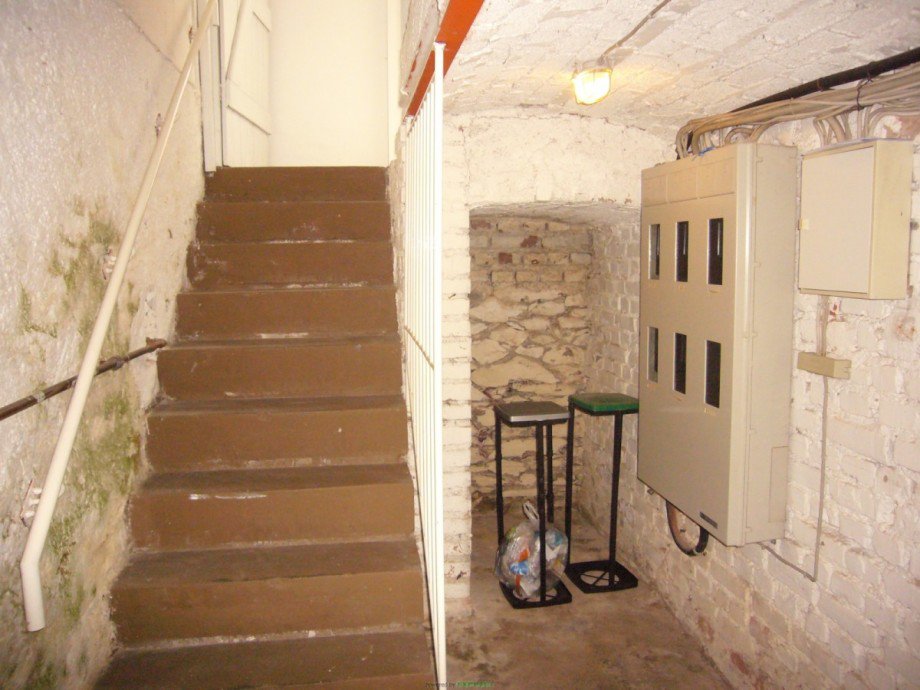 030 Keller2 Mehrfamilienhaus Rhens