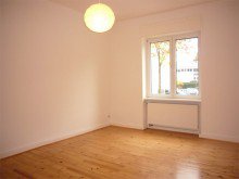Zimmer2 Sanierte Altbauwohnung 3-4 ZKB s�dl. Vorstadt mit Balkon