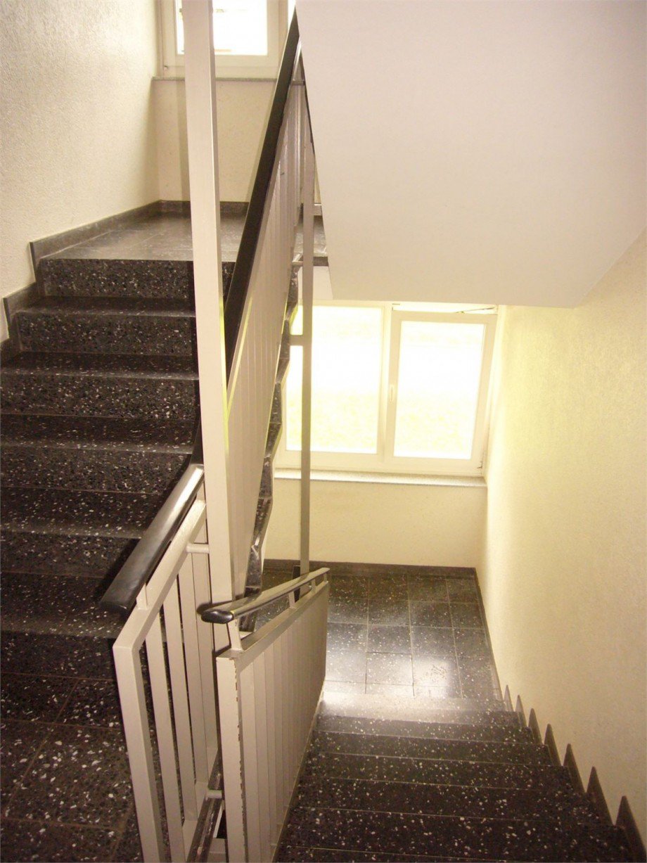 027 Treppenhaus Etagenwohnung Koblenz