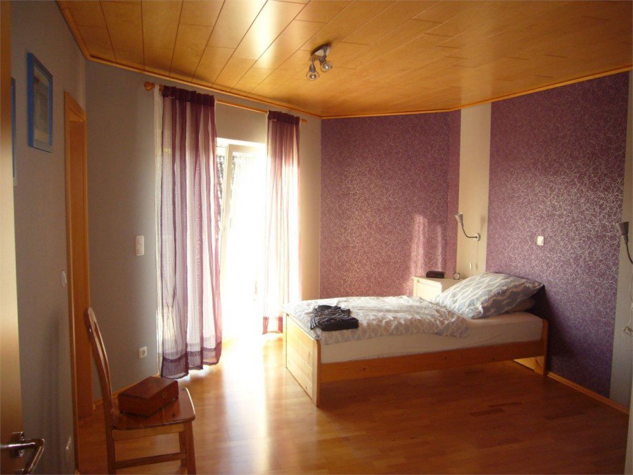 030 Schlafzimmer Einfamilienhaus Rhens