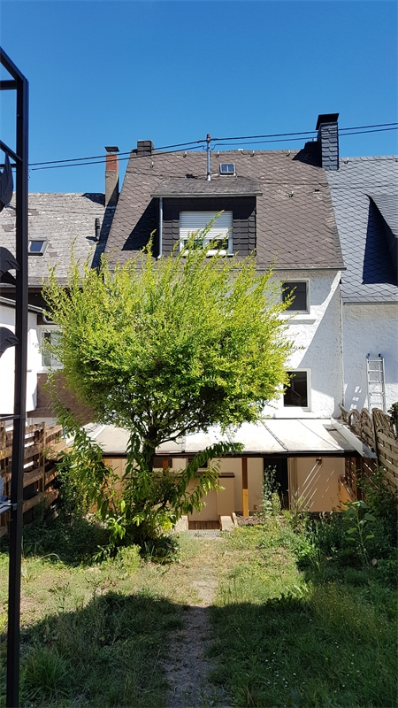 R�ckansicht1 Reihenmittelhaus Rhens