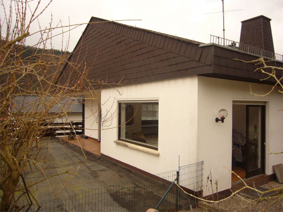 088 Seitenansicht Zweifamilienhaus Nievern