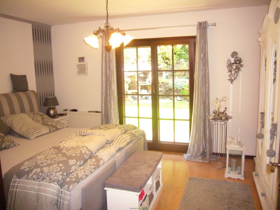 P1240062 Schlafzimmer Einfamilienhaus Bassenheim