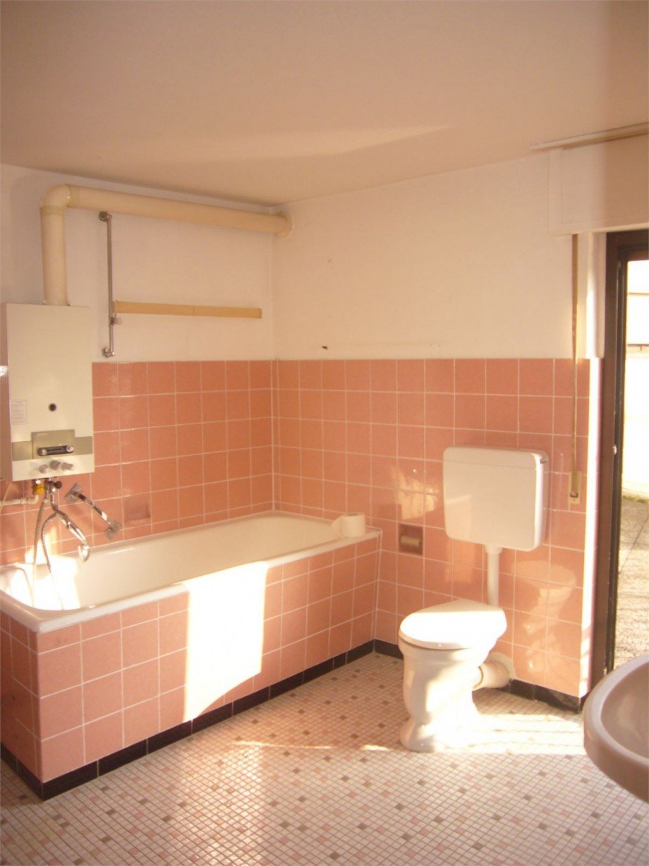 023 Bad OG Zweifamilienhaus Urmitz