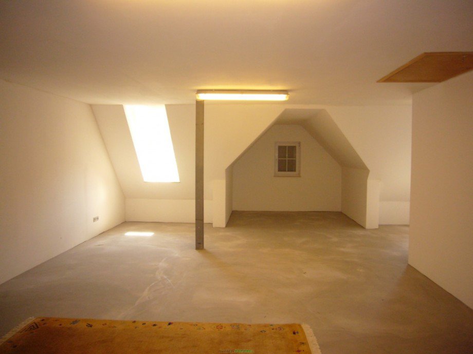 044 Dachgeschoss Einfamilienhaus Winningen