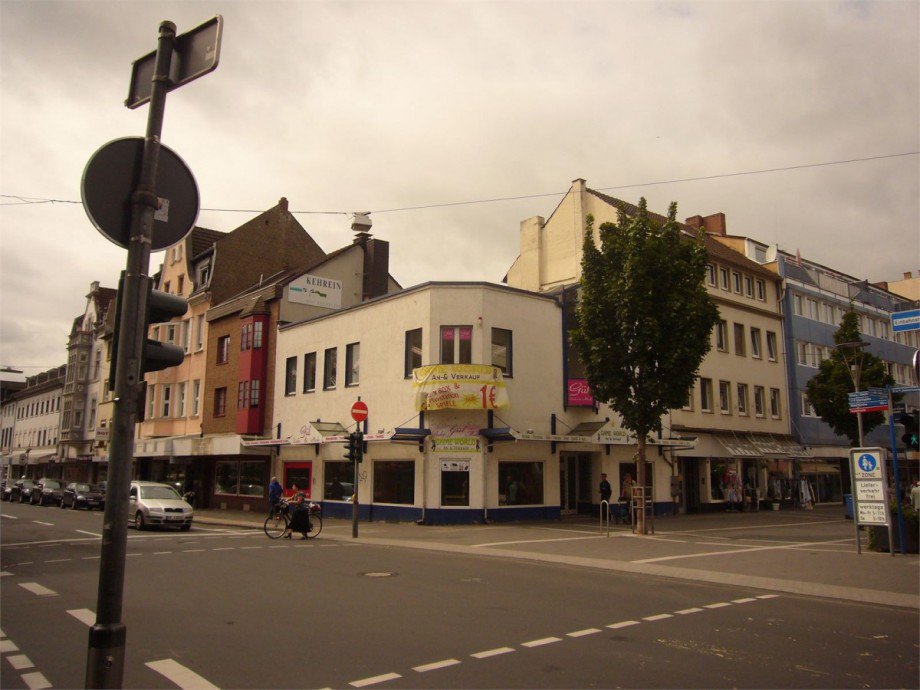 Gesamtansicht Wohn- / Gesch�ftshaus Neuwied