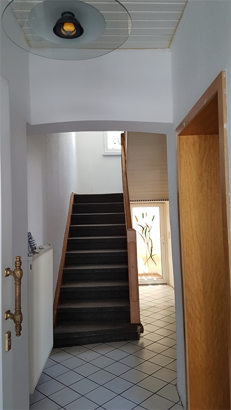 Hausflur EG Reihenmittelhaus Rhens