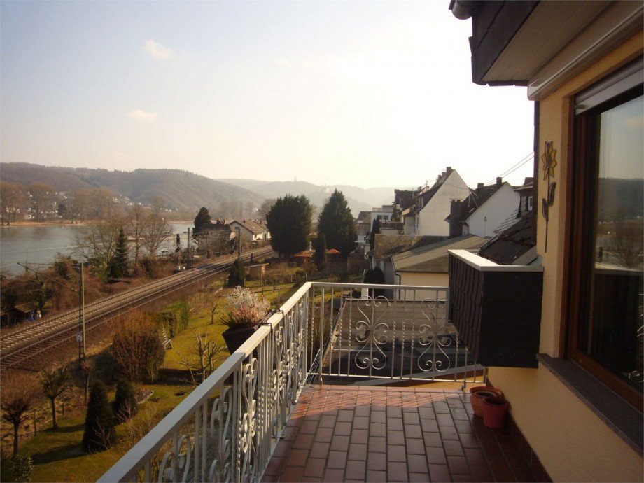 055 BalkonUmgebung Etagenwohnung Rhens