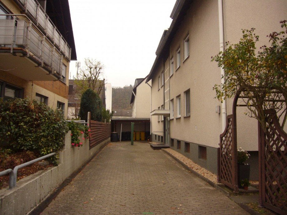 074 Eingangsbereich Mehrfamilienhaus Lahnstein