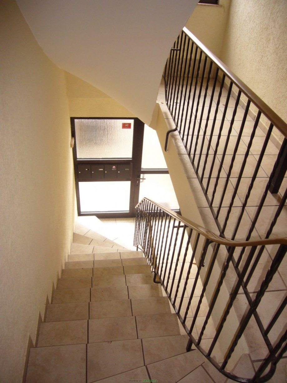 007 Treppenhaus1 Etagenwohnung Koblenz