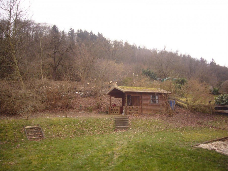 075 Garten mit Gartenhaus Zweifamilienhaus Nievern