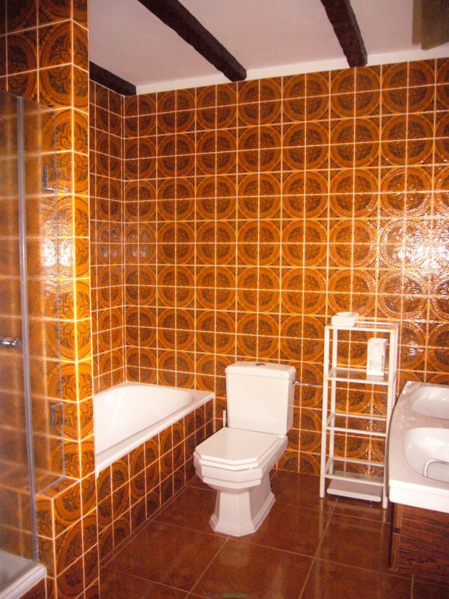 032 Bad EG Einfamilienhaus Rhens