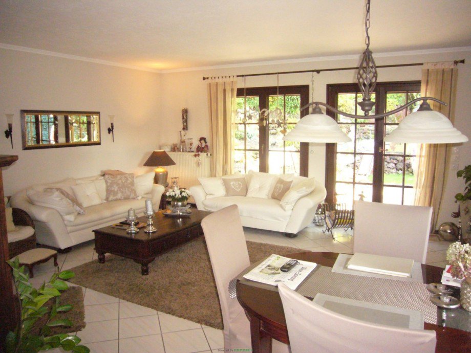 P1240069 Wohnzimmer Einfamilienhaus Bassenheim