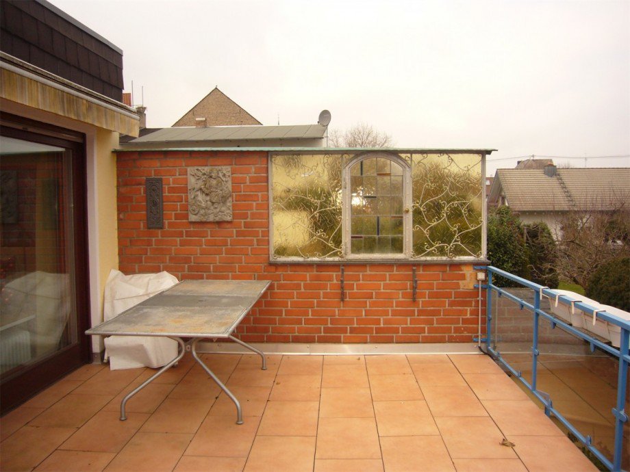 P1240791 Terrasse2 Mehrfamilienhaus Rhens