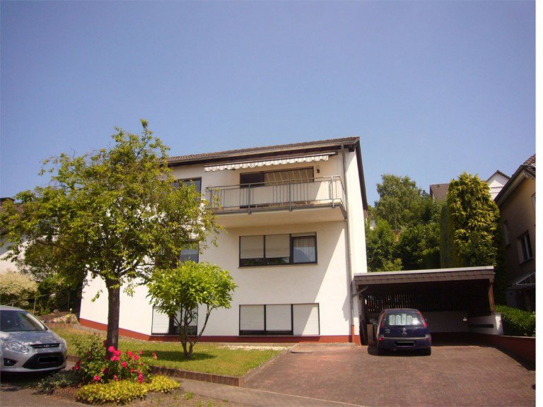 009 Vorderansicht Lahnstein - Niederlahnstein Etagenwohnung Eigentumswohnung mit Balkon und Carport in Lahnstein H�henlage