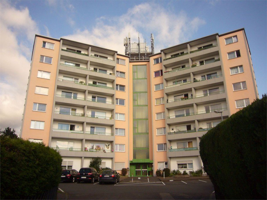 Vorderansicht Etagenwohnung Andernach