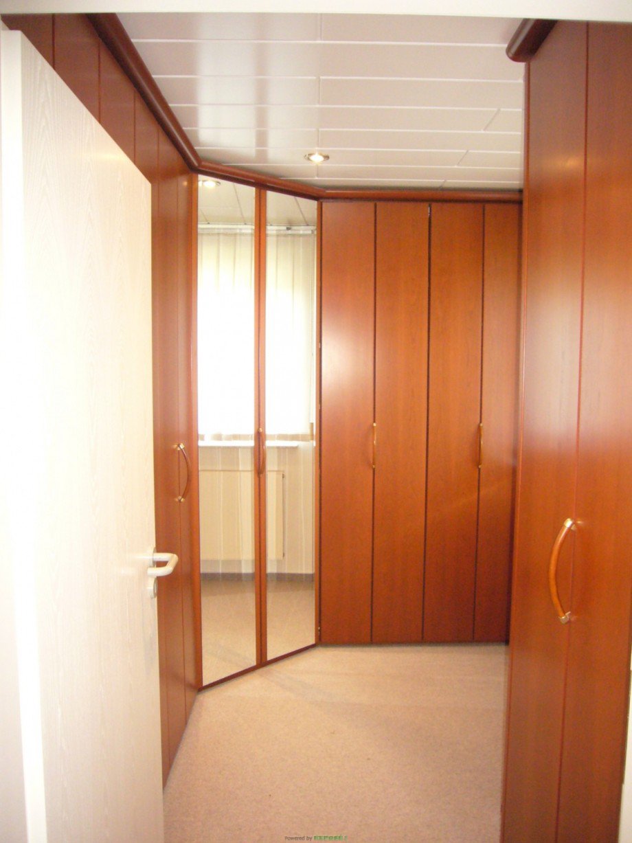 036 Ankleidezimmer Einfamilienhaus Winningen