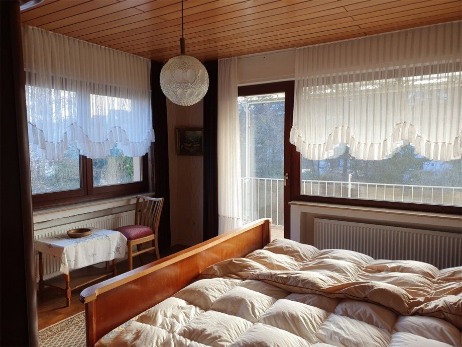 Schlafzimmer 01 Einfamilienhaus Rhens