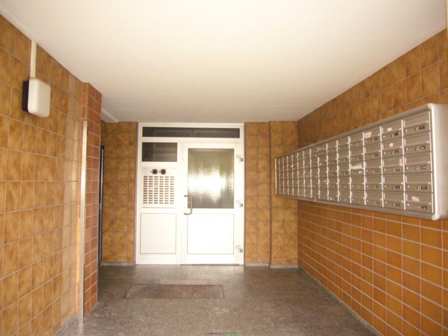 P1240119 Hauseingangsbereich2 Wohn- / Gesch�ftshaus Andernach