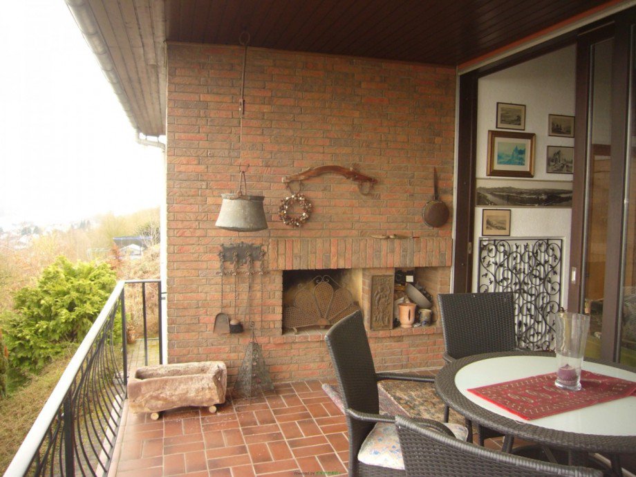 058 Balkon Au�enkamin Einfamilienhaus Rhens
