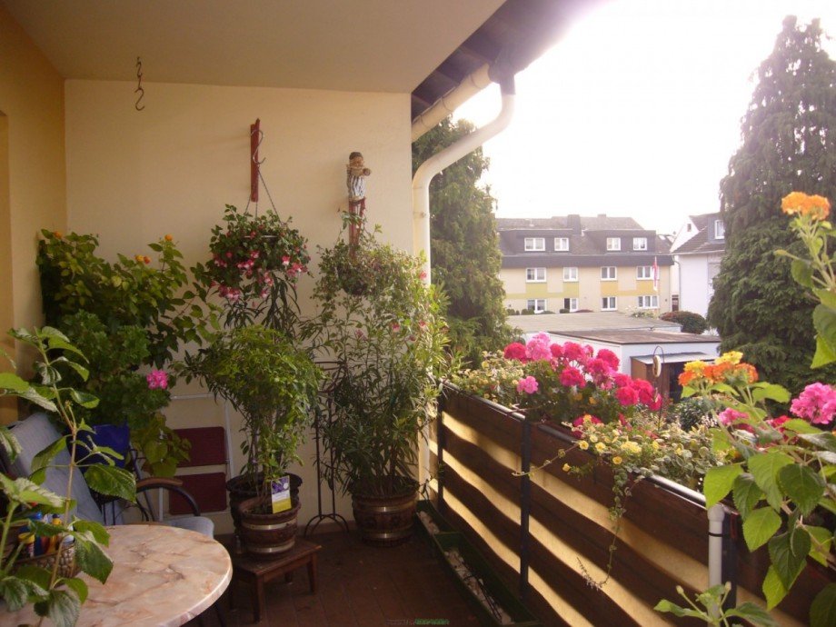 057 Balkon 1. OG Wohn- / Gesch�ftshaus Bendorf