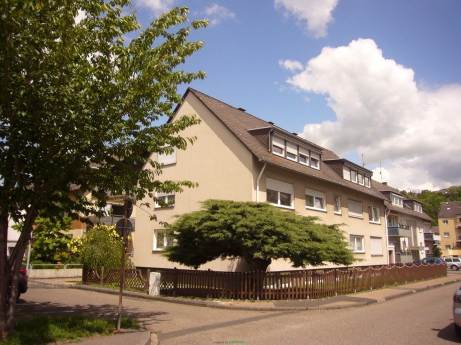 P1230612 Stra�enansicht Einfamilienhaus Lahnstein